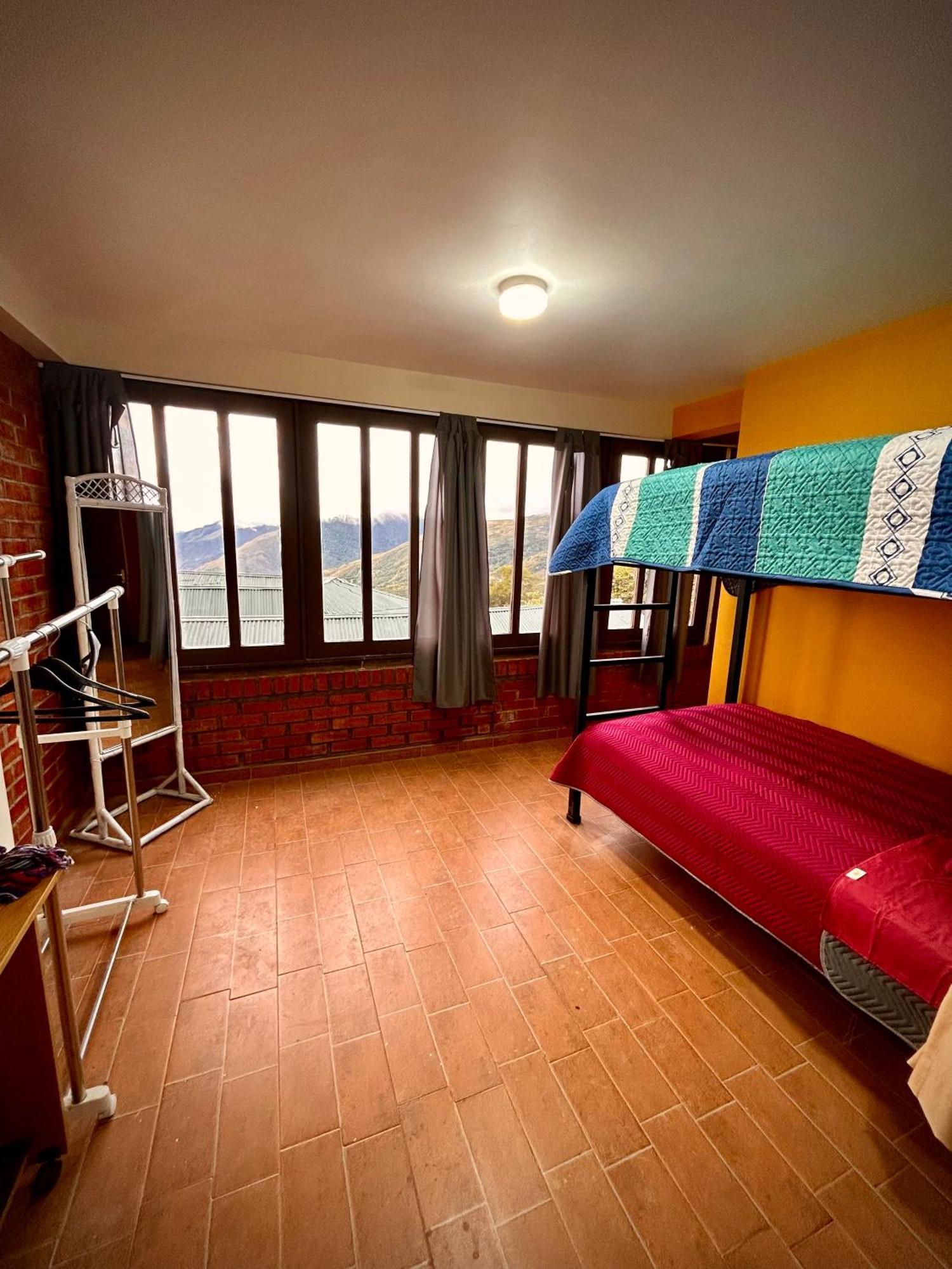 Villa Camila Hostel Coroico Exteriör bild