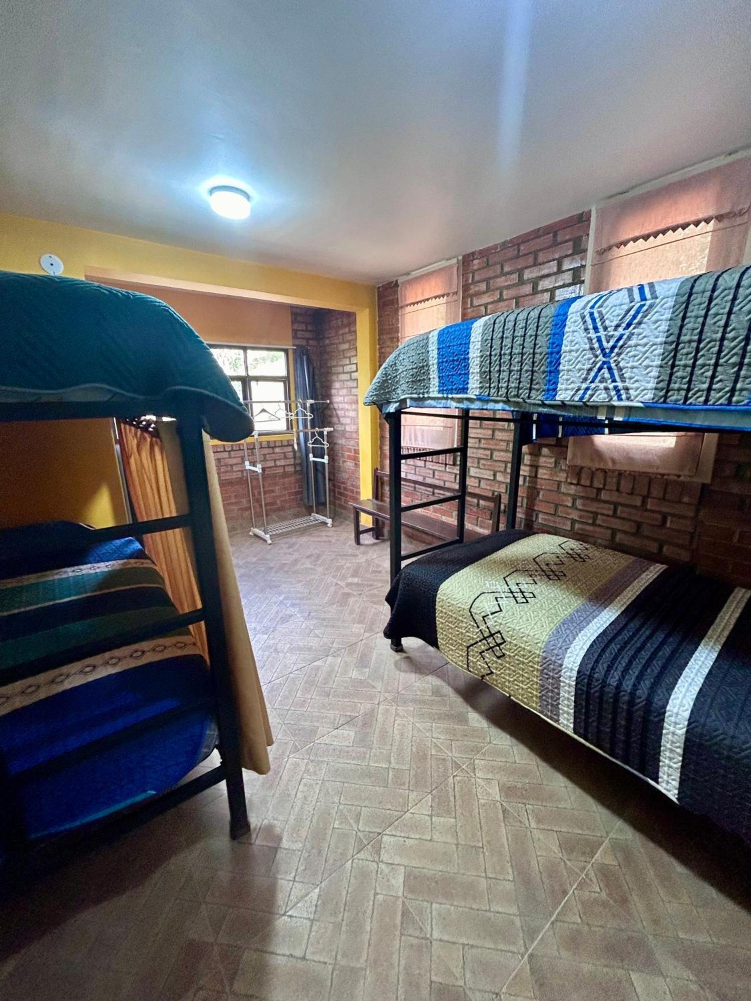 Villa Camila Hostel Coroico Rum bild